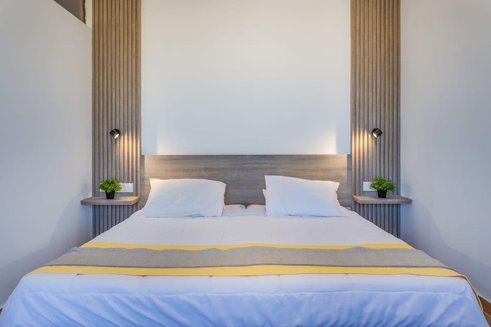 In-room safe, desk, free WiFi, bed sheets
