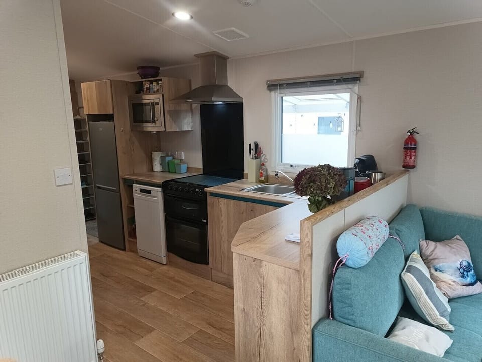 The kitchen of Beach Resort Kamperland - 266