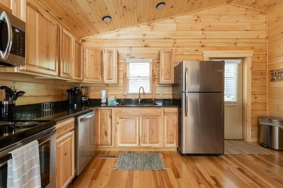 Kitchen Side View!