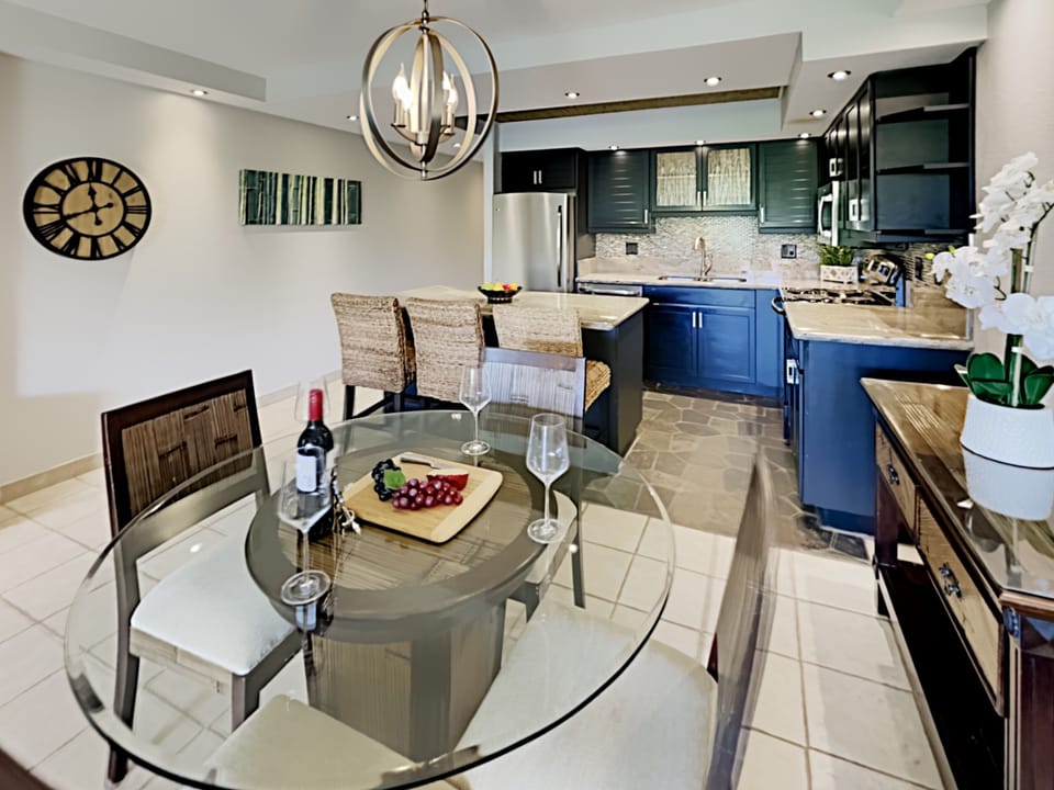 Open kitchen layout for the whole family to stay together while preparing meals.