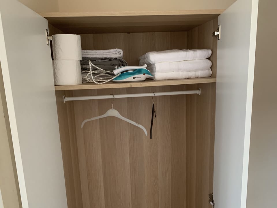 Apartment | 2 bedrooms, iron/ironing board, free WiFi, bed sheets
