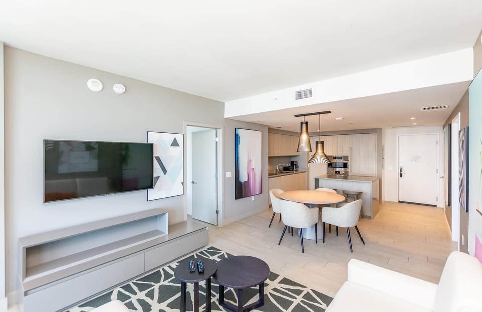 4010 S Ocean Dr Unit 3505-large-008-008-DSC 5505-1500x972-72dpi