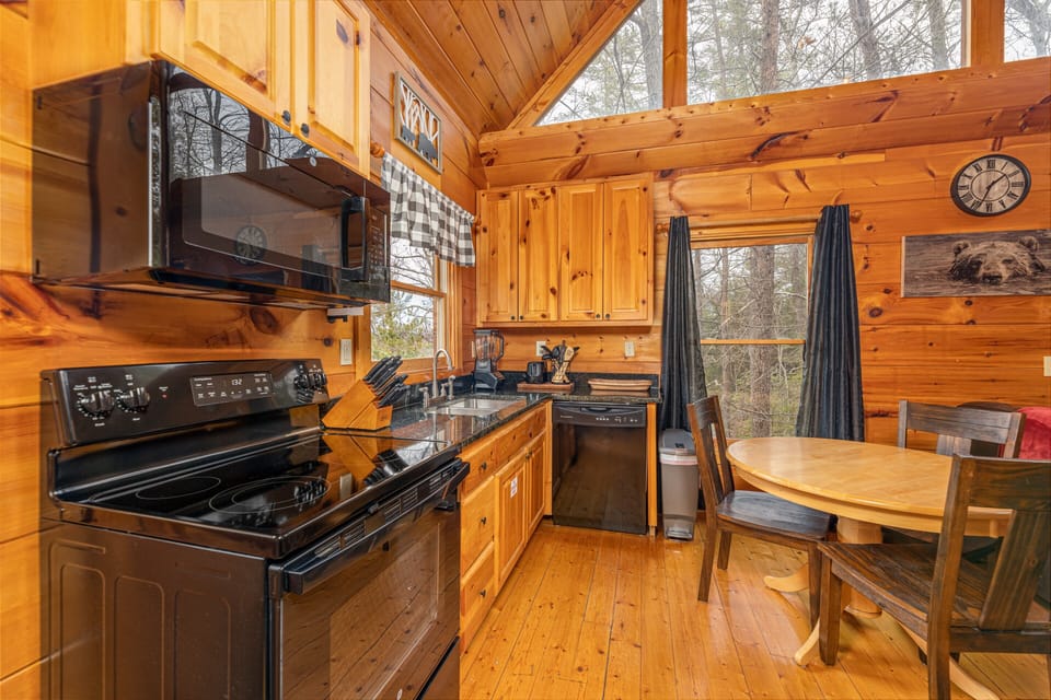 Kitchen w/New Stove, New Microwave and New Granite Countertops