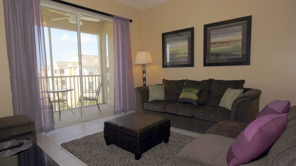 This condo has a total of 3 bedrooms.