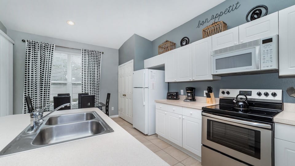 Whip up wonders: Our kitchen, where recipes come to life!