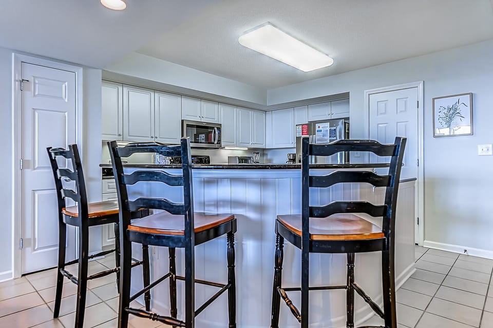 Bar Sitting Area/Kitchen