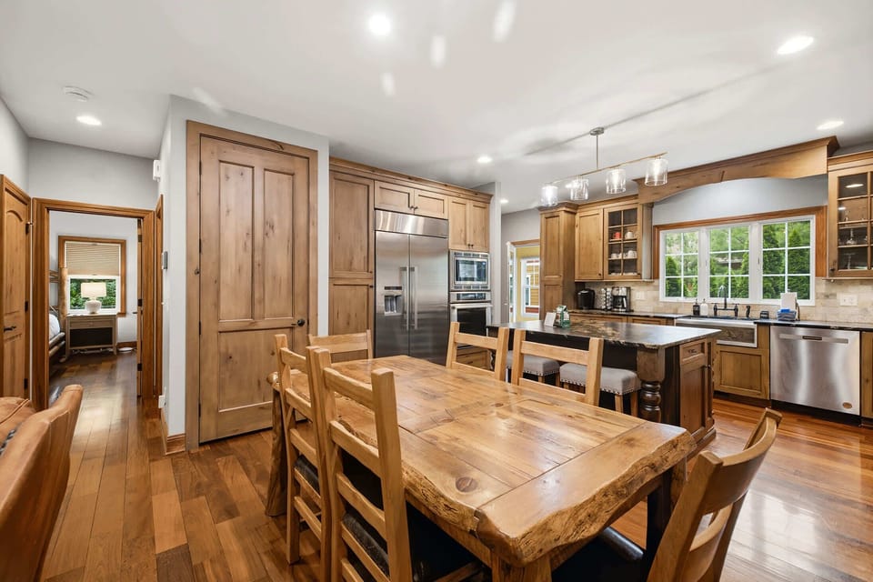 The Moose Lodge’s dine-in kitchen is ideal for large family gatherings.
