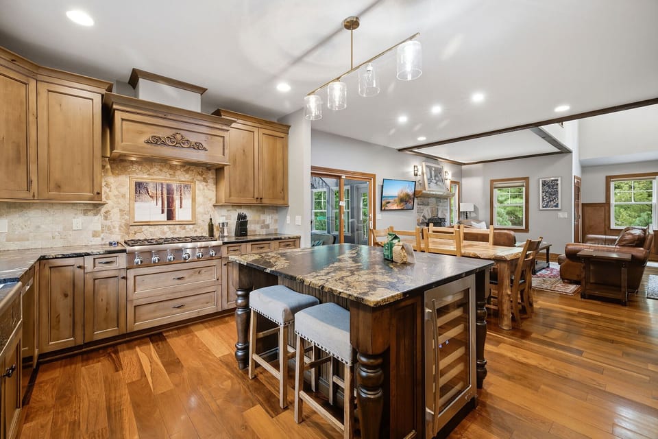 Serving and entertaining is a breeze here.
