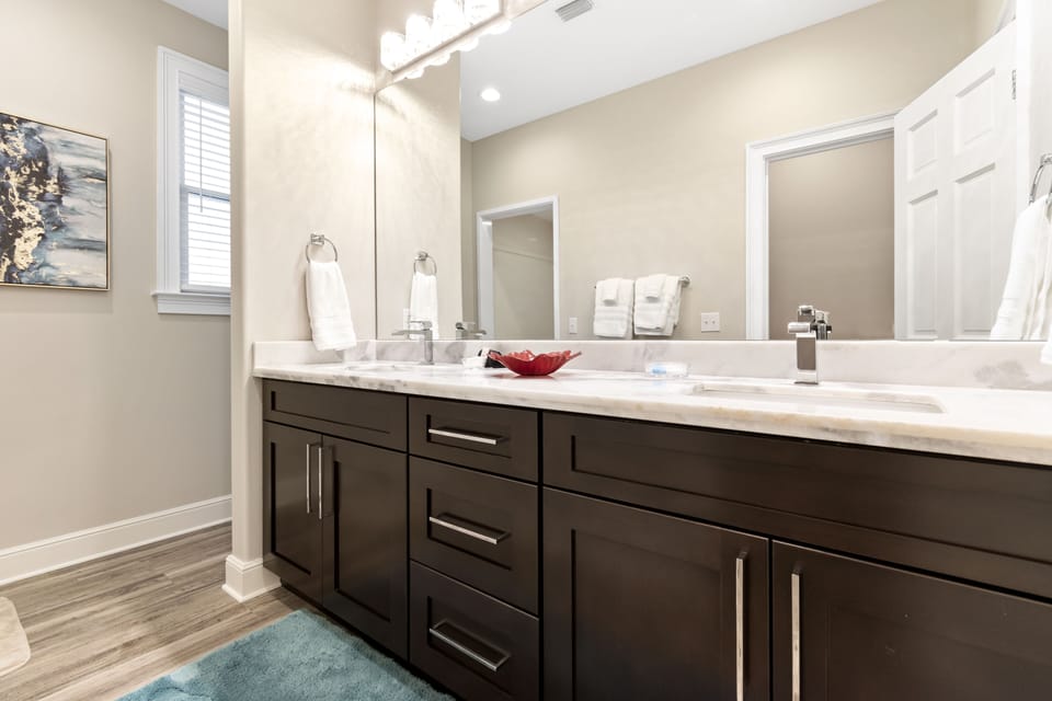 Ensuite bath