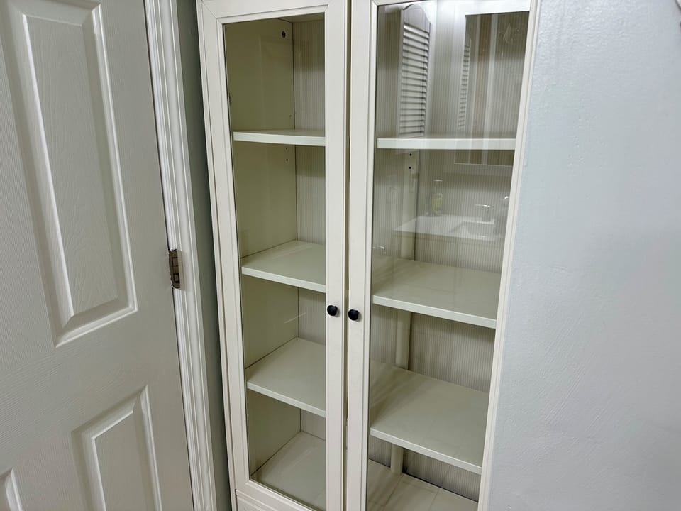 Bathroom - Extra storage in bathroom