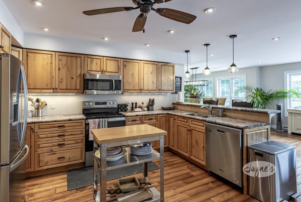 Kitchen &amp; Bar Seating