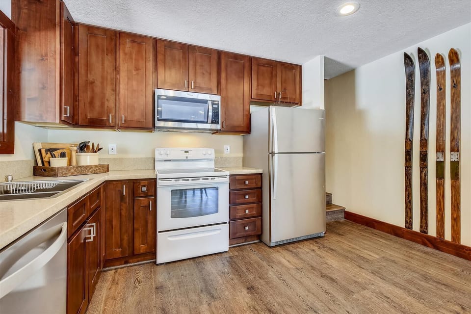 floor plan-kitchen-_mg_0199