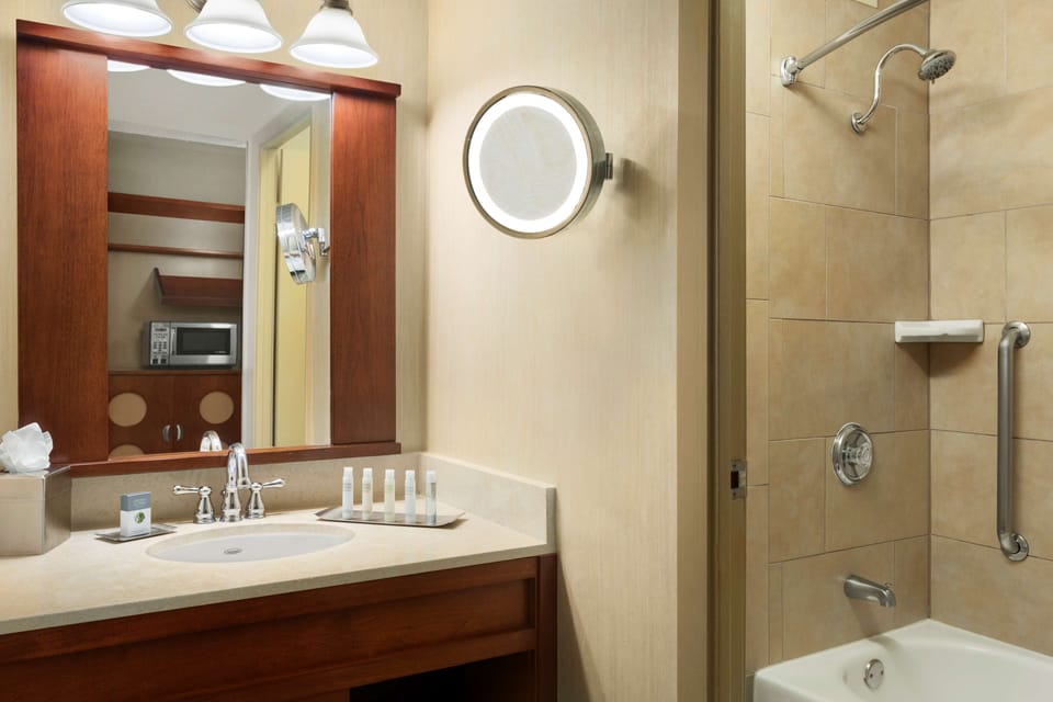 Combined shower/tub, eco-friendly toiletries, hair dryer, bathrobes