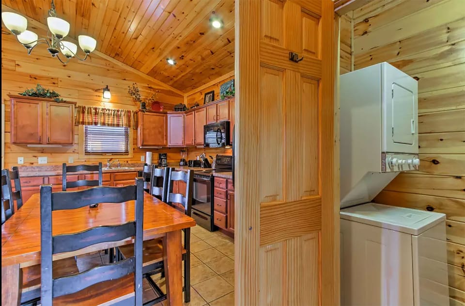 Kitchen / utlity Room