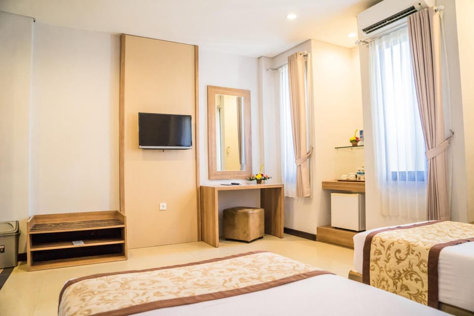 In-room safe, desk, laptop workspace, blackout drapes