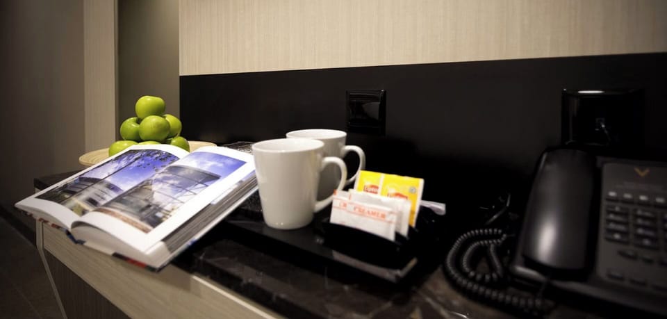 Premium bedding, in-room safe, desk, laptop workspace