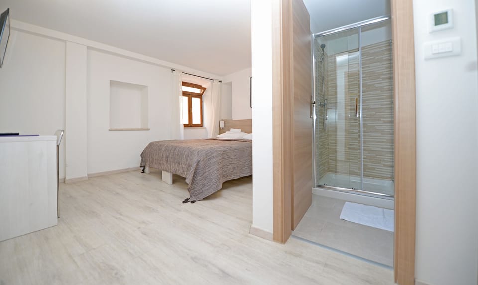 Double Room, Street View - Annex Building ("Baka Ljubica") | Desk, free WiFi, bed sheets