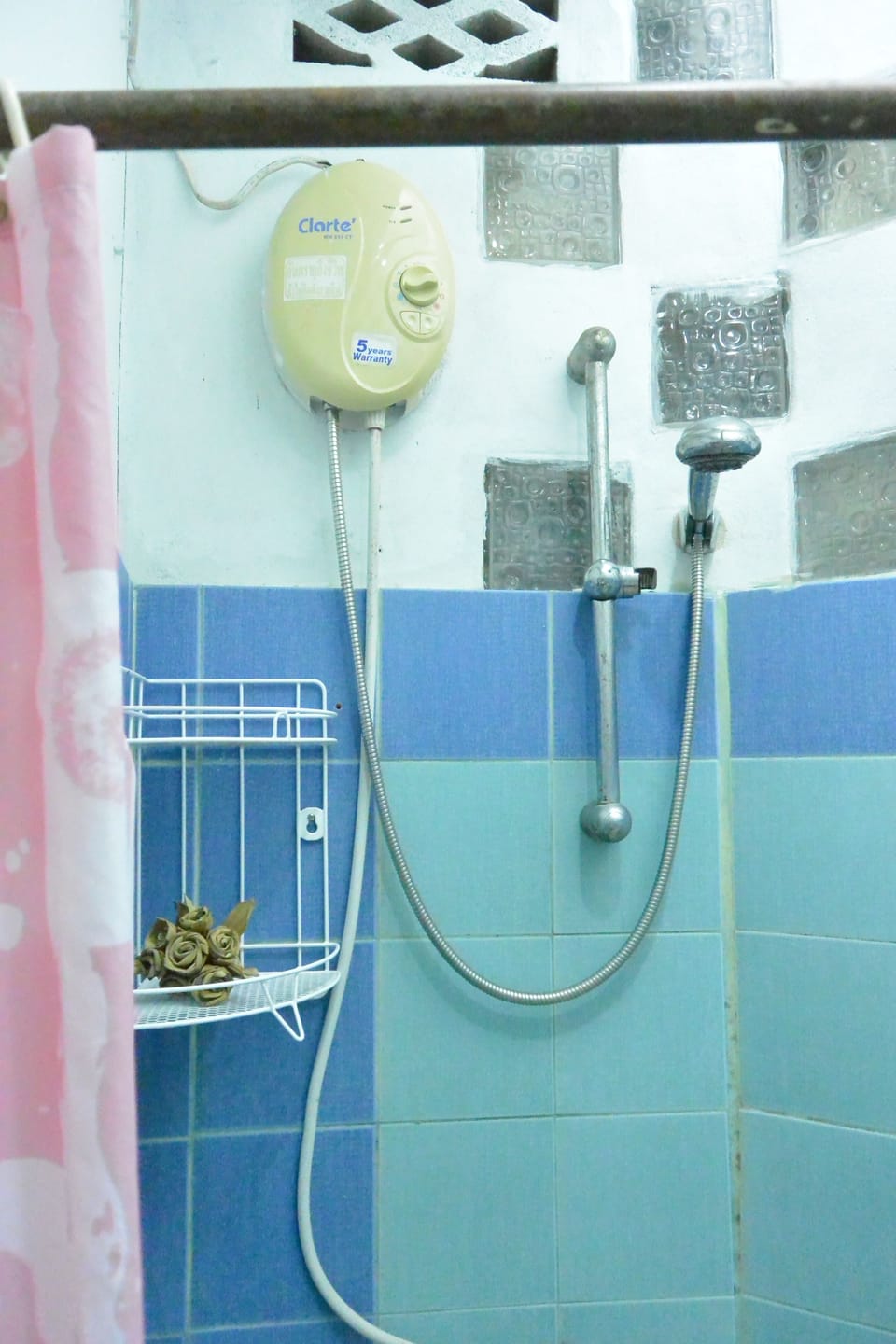 Shower, towels