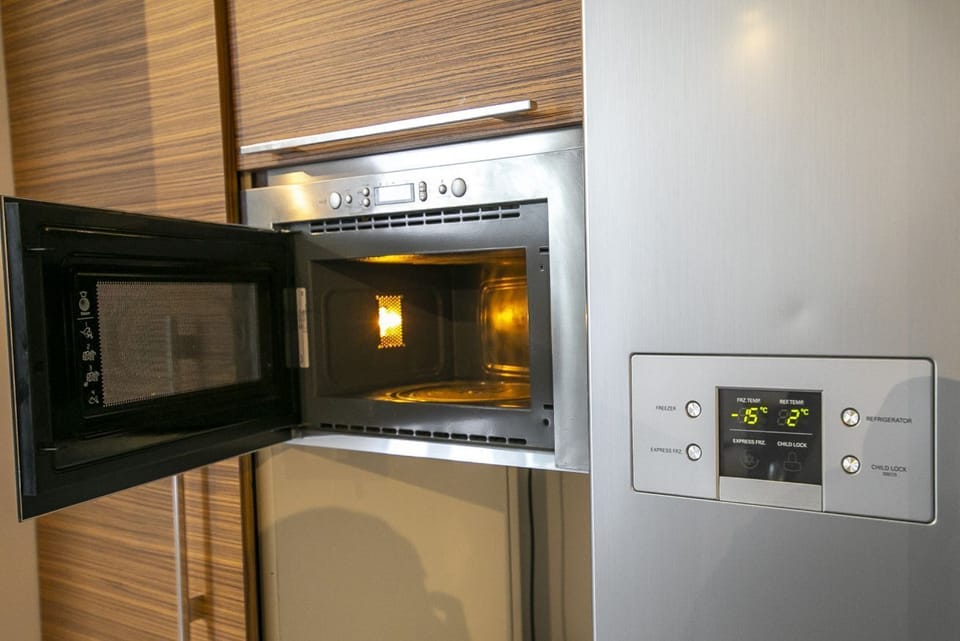 Microwave