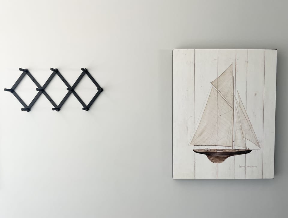 Modern beach house decor throughout the house 