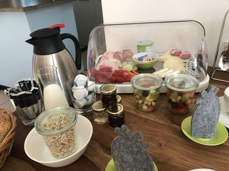 Free daily continental breakfast