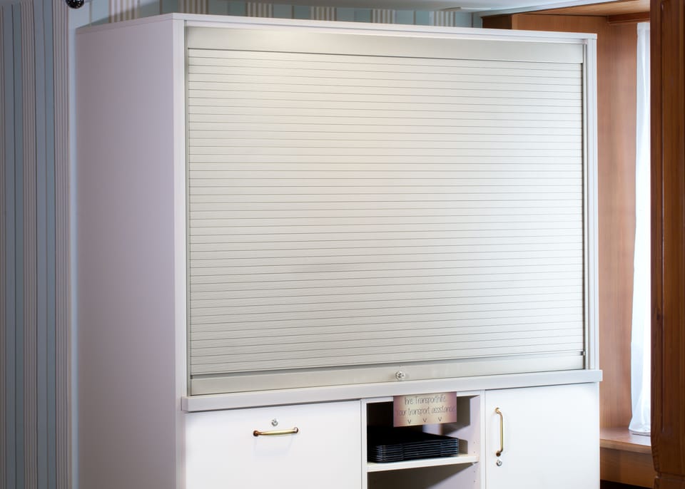 Daily buffet breakfast (CHF 10 per person)