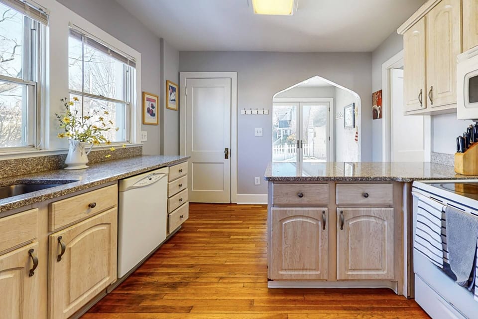 Updated Kitchen cabinets