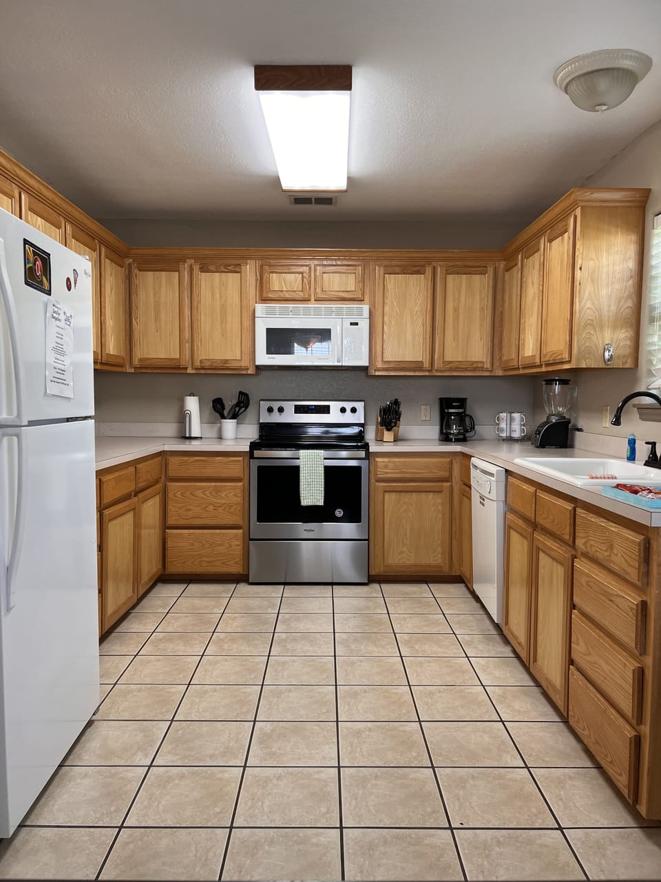 Fully stocked kitchen with pletny of room to cook your favorite meals.
