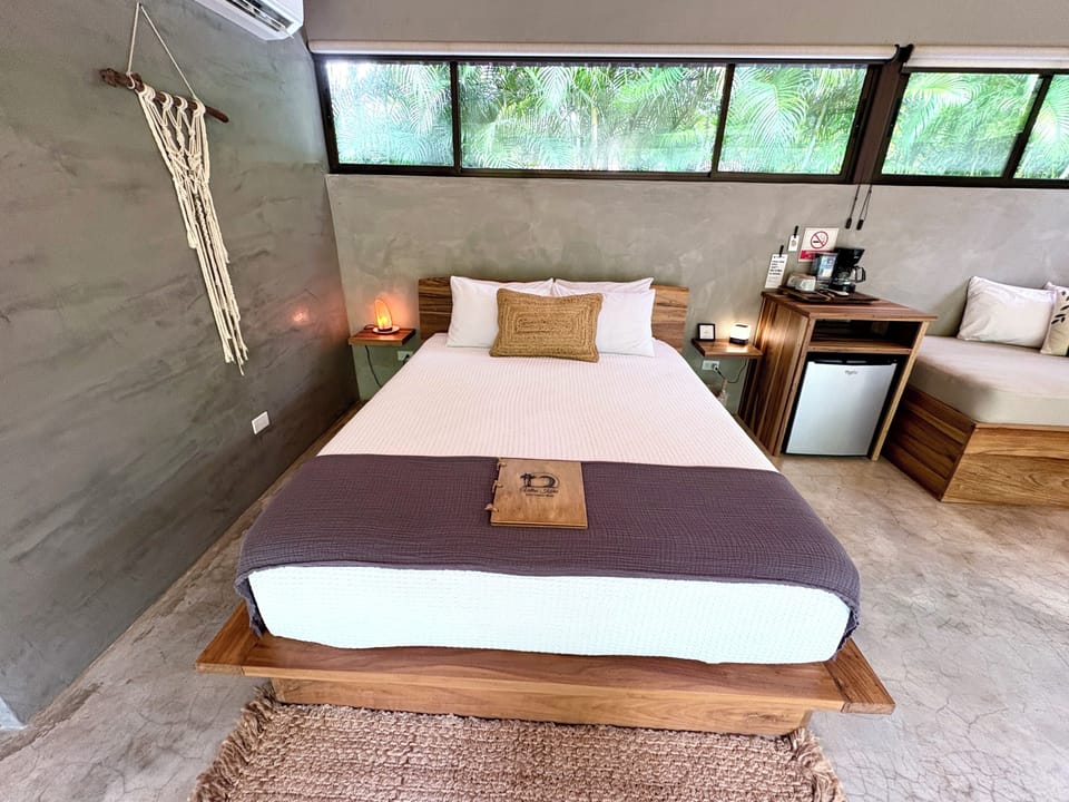 Villa Kawai double bed
