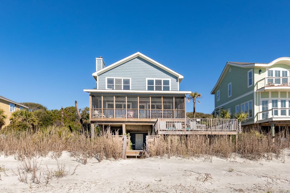 Front Beach! Ocean Views! Private Beach Access! Screened Porch-Sundeck