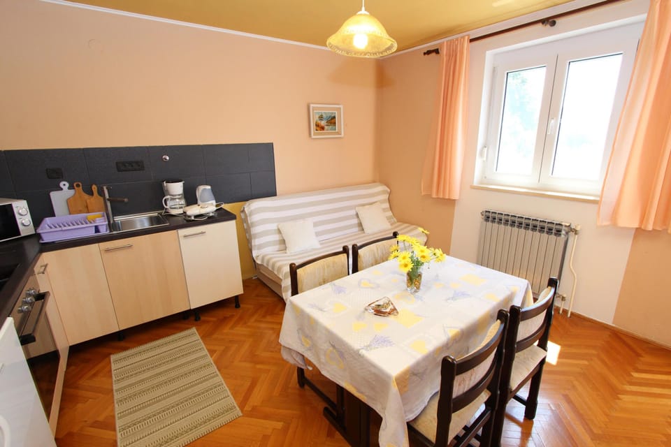 Apartment, 2 Bedrooms, Balcony | Living area
