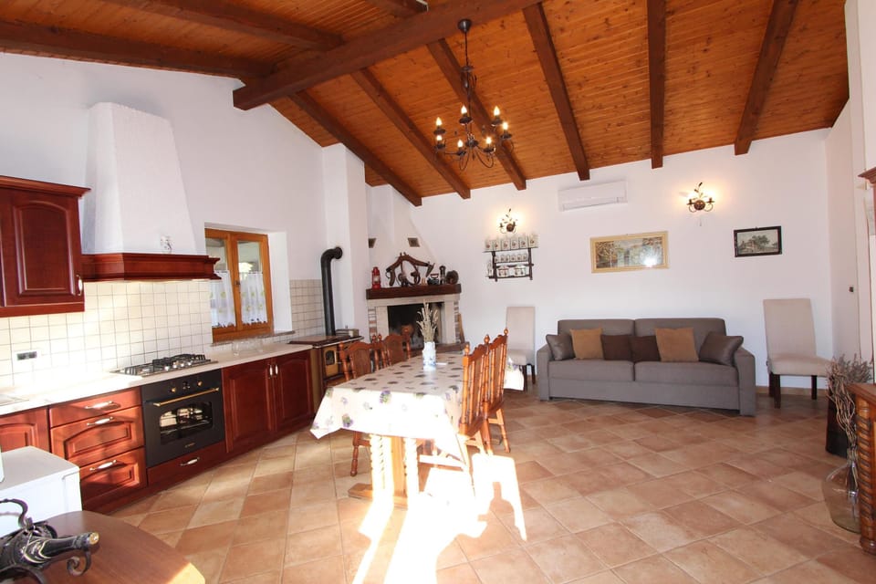House, 1 Bedroom, Terrace, Garden View | Living area