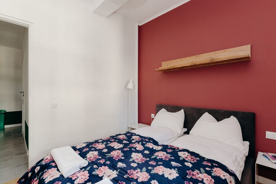 Exclusive Apartment | 3 bedrooms, desk, laptop workspace, iron/ironing board