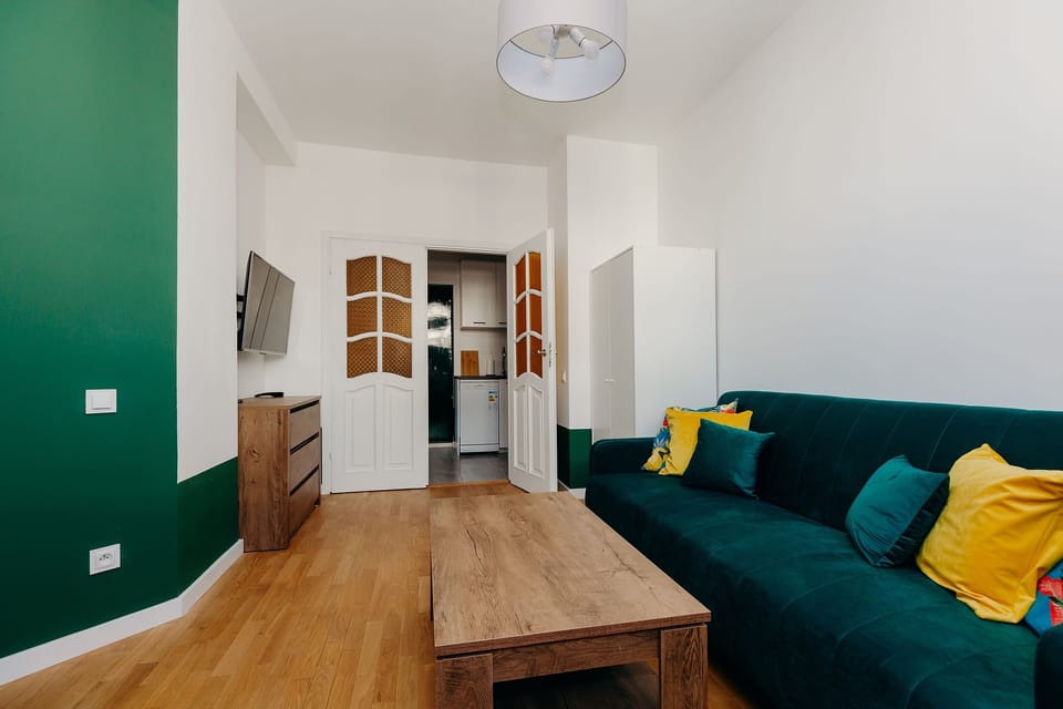 Exclusive Apartment | Living room | Flat-screen TV