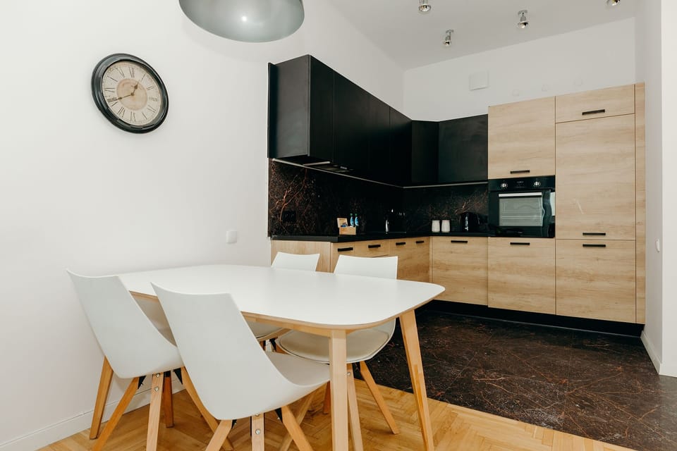 Classic Apartment | Dining room
