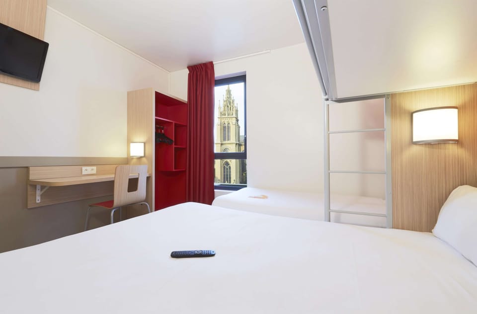 Standard Room, Multiple Beds | Desk, blackout drapes, free WiFi, bed sheets