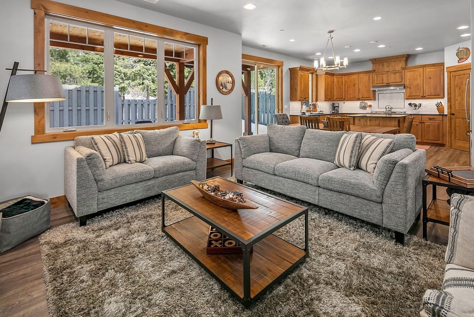 Big Bear Cabin: - Sit back and relax as you take in your favorite sporting event or TV show.