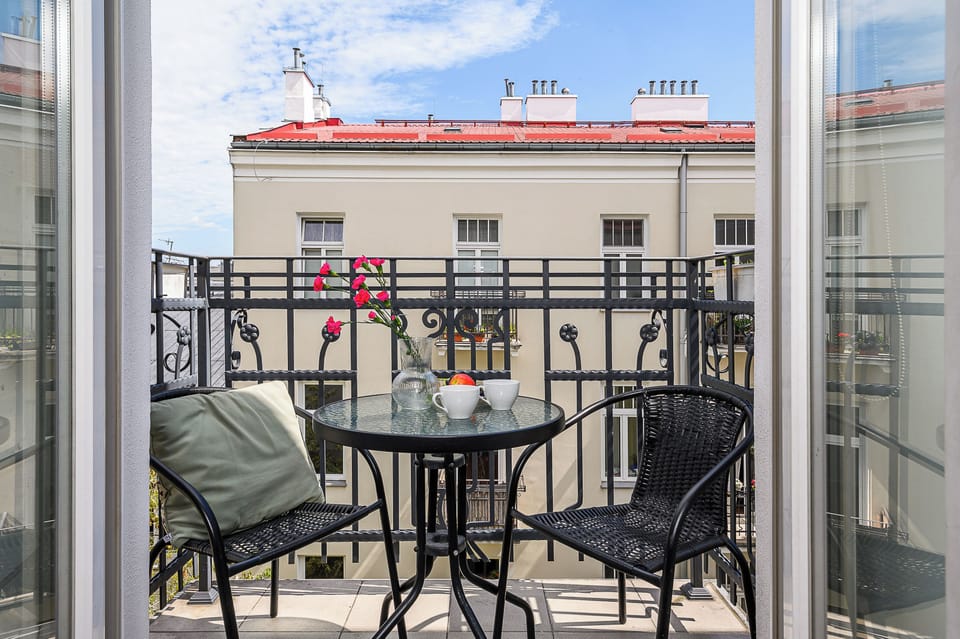 Exclusive Apartment | Balcony