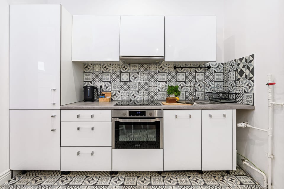 Exclusive Apartment | Private kitchen | Fridge, oven, electric kettle, cookware/dishes/utensils