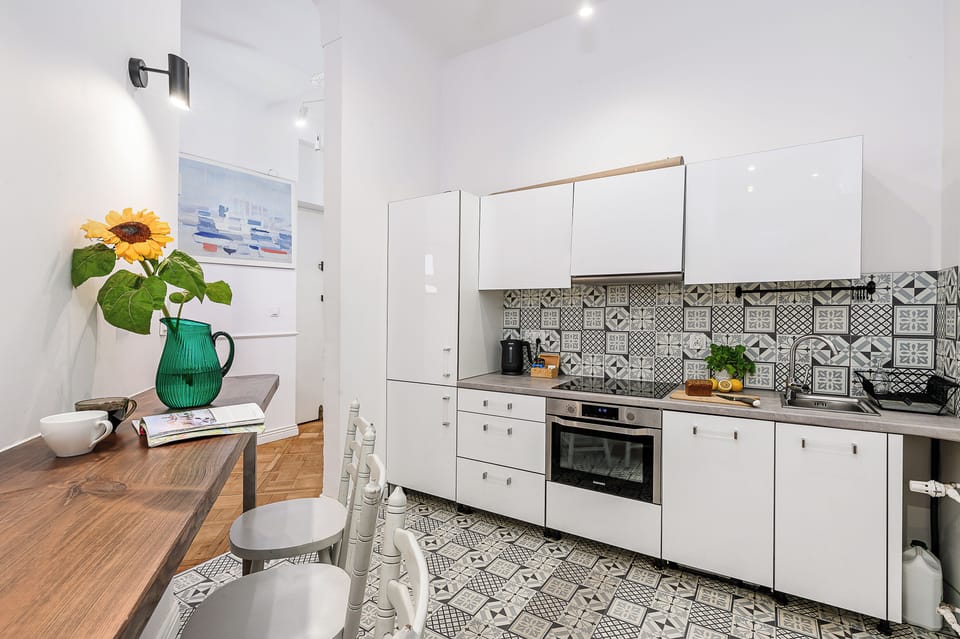 Exclusive Apartment | Private kitchen | Fridge, oven, electric kettle, cookware/dishes/utensils