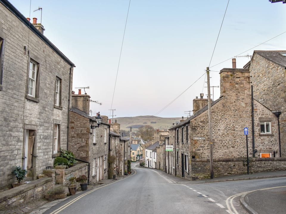 Surrounding area | Treadle Cottage, Kirkby Lonsdale