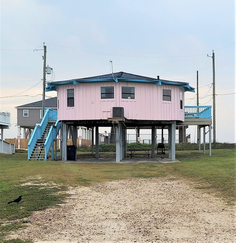 Room to park or play in the yard