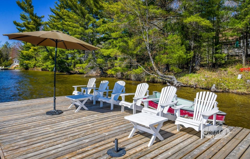Dock Seating