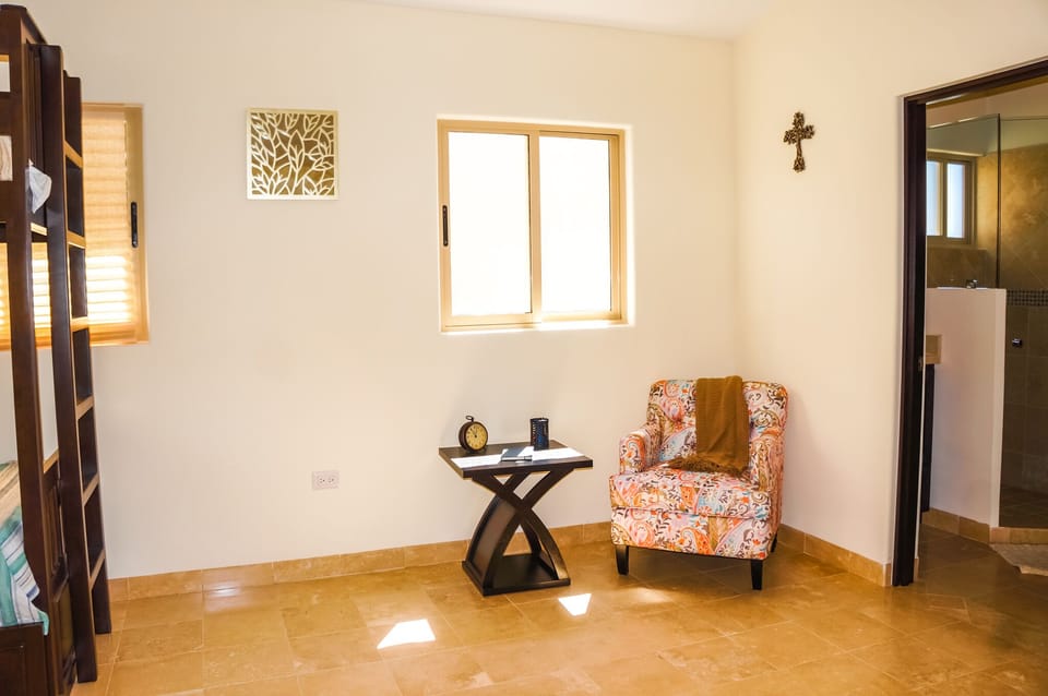 2nd Floor Master Sitting Area