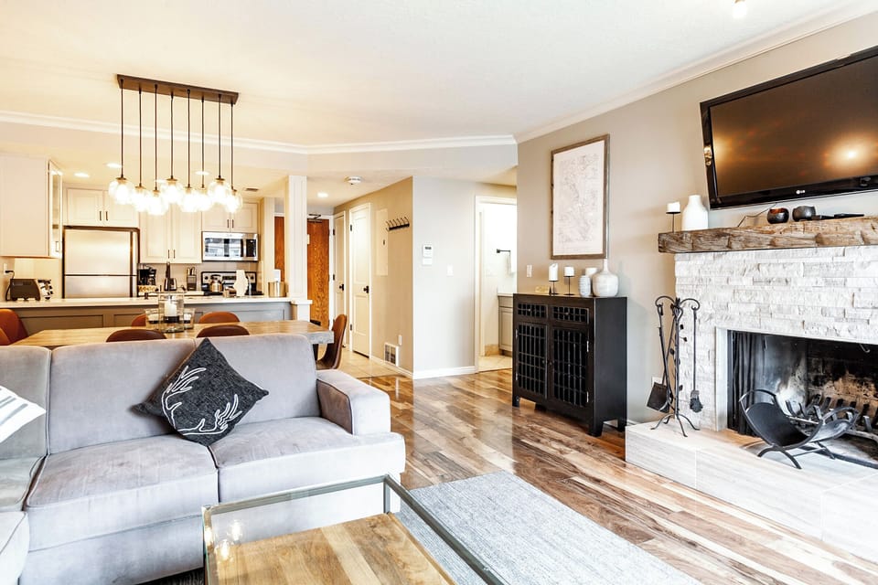 Living / Dining / Kitchen