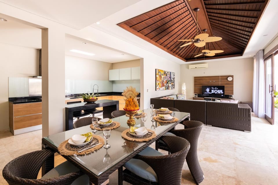 Seven Kejora - Beachfront Estate Sanur (1135)