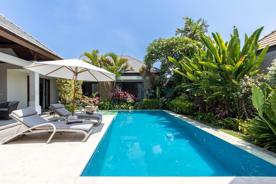 Seven Kejora - Beachfront Estate Sanur (1122)