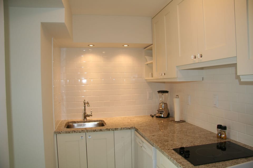Deluxe Suite, 1 Queen Bed with Sofa bed, Non Smoking, Kitchen (Garden with Terrace) | Private kitchenette