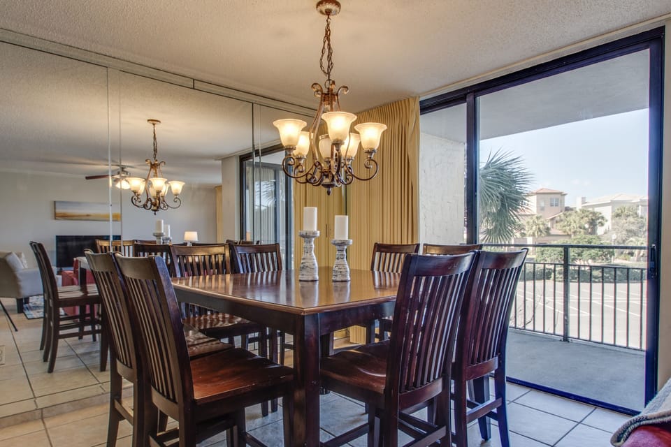 Condo, 2 Bedrooms | Private kitchen | Fridge, oven, coffee/tea maker, toaster