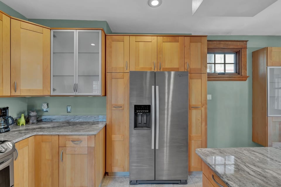 House, 3 Bedrooms | Private kitchen | Fridge, microwave, oven, dishwasher